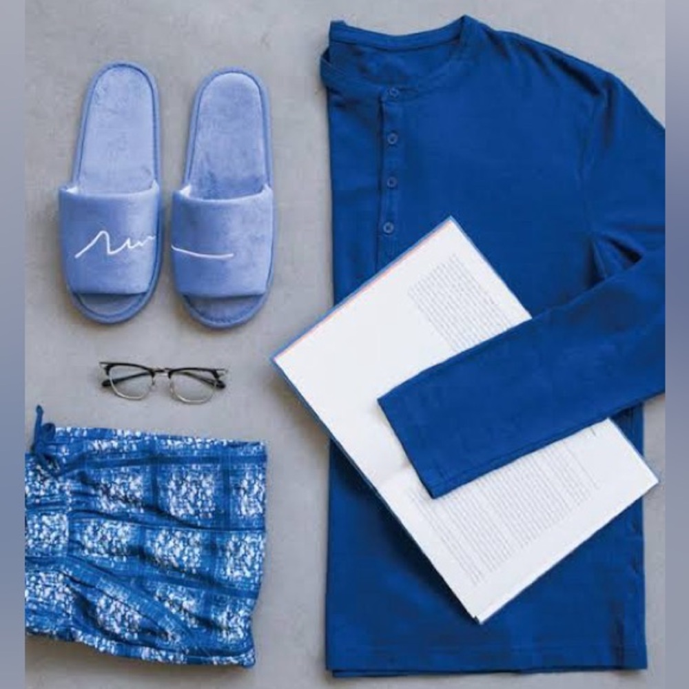 Apujan x EVA Air Pajama Set in Royal Navy Size M